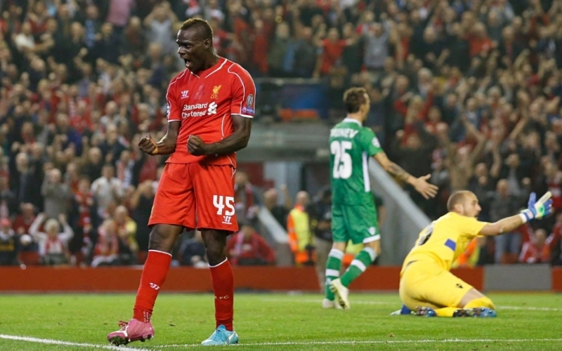 Những điều khoản quái dị nhất trong hợp đồng của các siêu sao